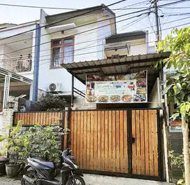 Rumah Murah Terawat di Jambangan Surabaya