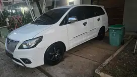 Toyota Kijang Innova 2014 Bensin