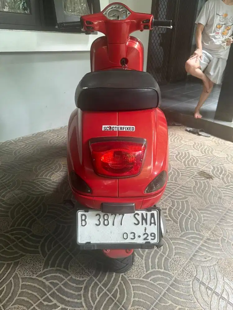 Vespa LX 150 2015 (Bekas) – Mulus & Siap Pakai Custom