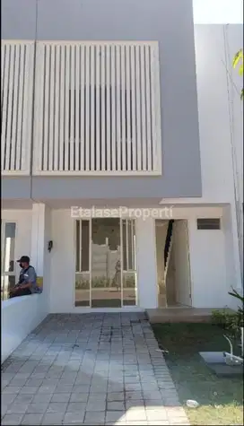 Dijual rumah dian istana