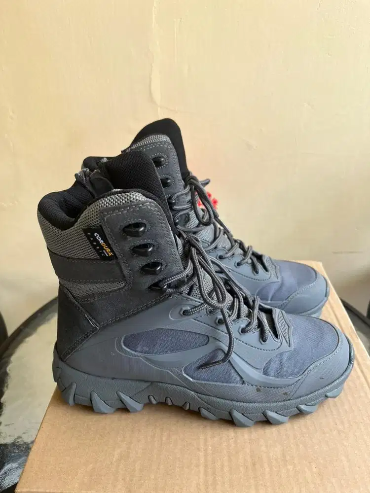Sepatu Pol PP Abu