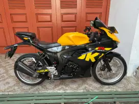 SUZUKI GSXR 150 TAHUN 2021