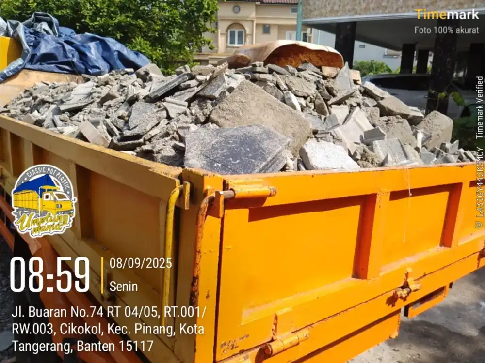 Jasa buang puing dan buang sampah