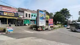 Jual ruko 2,5 lantai di Ruko Mutiara, Jl. Tole Iskandar, Depok