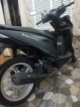 Motor honda beat.