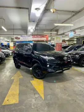 KM 79rb Toyota Fortuner VRZ TRD Diesel AT 2018 Like New 2019