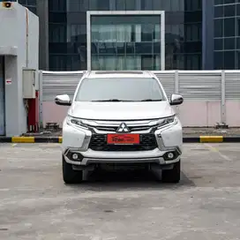PAJERO DAKAR SUNROOF TAHUN 2021 PUTIH