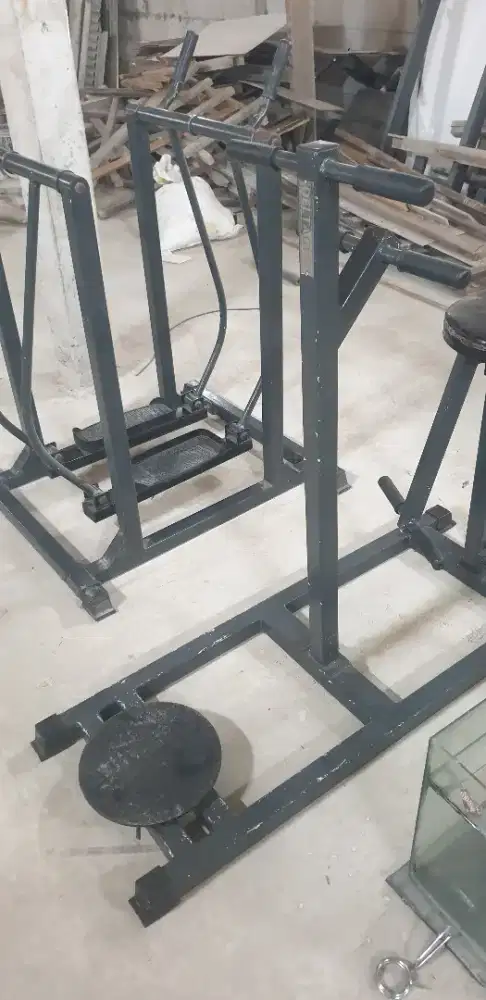 Alat fitness DELTAGYM sit up bench air walker