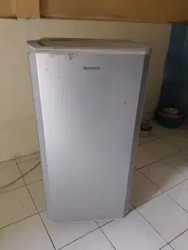 Kulkas panasonic 1 pintu