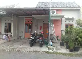 Rumah barat kampus ums dan assalam