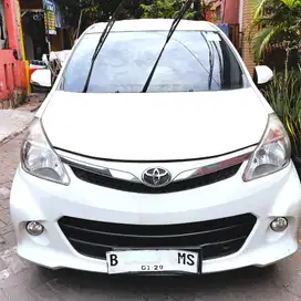 Jual Mobil Avanza Veloz Putih Tahun 2013 akhir