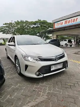 Toyota Camry V 2018 Low KM AT Matic Putih Langka