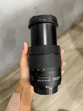 LENSA CANON 18-135MM F3.5-5.6 IS NANO USM
