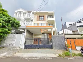 Sewa Rumah Bagus Pondok Indah Full Furnished, Jakarta Selatan