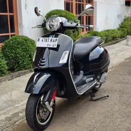 Vespa gts 150 iget th 2022/03 km 8rban