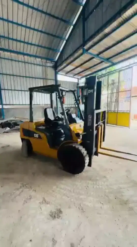 Forklift 2,5 - 7 Ton Full Rekondisi