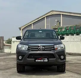 Toyota Hilux 2.4 E Double Cabin 4x4 Manual