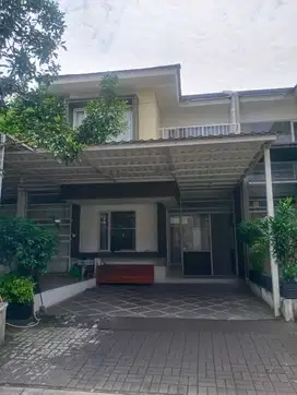 DIJUAL Cepat Rumah 2 lantai Hadap Selatan Hunian Modern Belle Fleur Ci