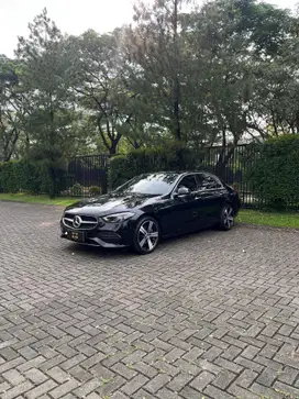 Mercedes Benz Mercy C 200 Avantgarde 2023 LOW KM