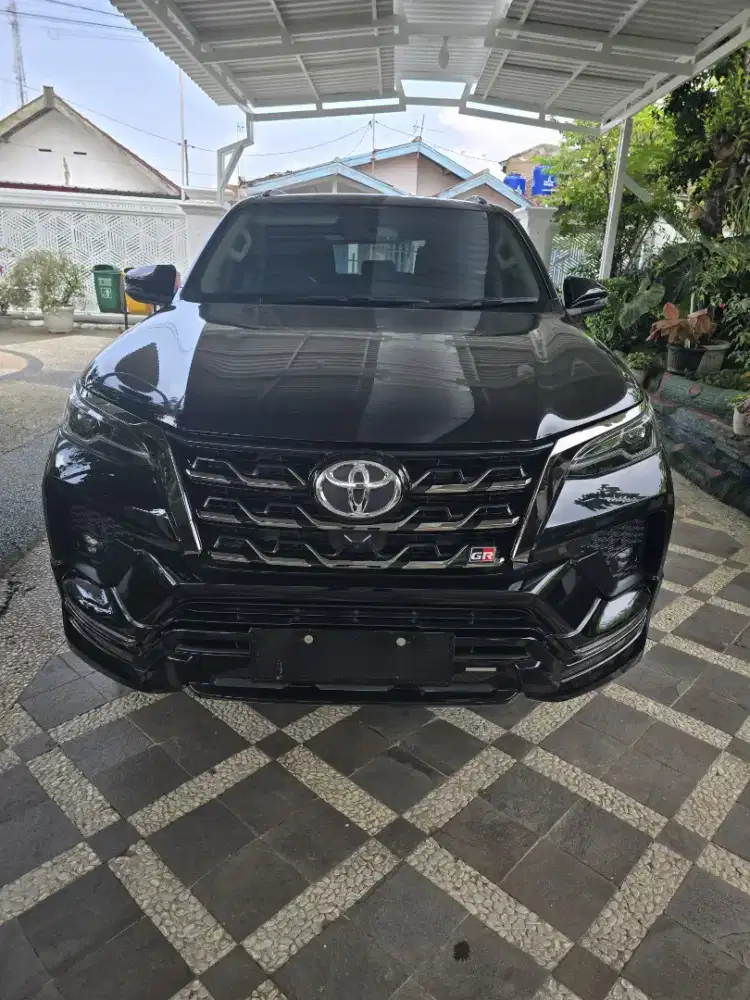 Fortuner Gr metic th 2022 (2,4)