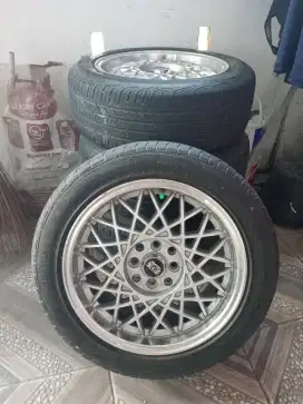 Velg BBS r16 beda lebar