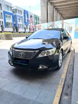 Toyota Camry 2.5 V AT Th 2014 Good Condition