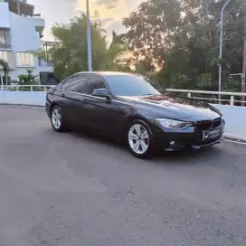 BMW  320i sport 2013 hitam