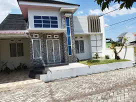 Rumah Hook Cluster Ardath Center Park