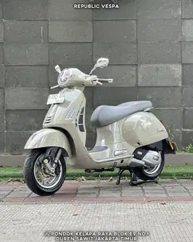Piaggio Vespa VESPA GTS 150 IGET FACELIFT ABS-ASR KEYLESS TAHUN 2023 W