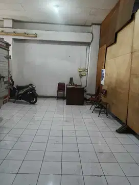 DISEWAKAN RUANG USAHA DI CIBADAK BANDUNG -Strategis, ramai ^S