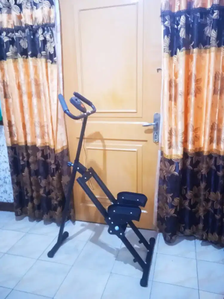 Alat stair stepper untuk lutut