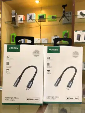 UGREEN Lightning to 3.5mm Audio Jack Adapter - 30756