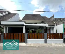 Jual Rumah 3 Kamar Dekat LPMP Kalasan; Furnish, Nyaman Utk keluarga