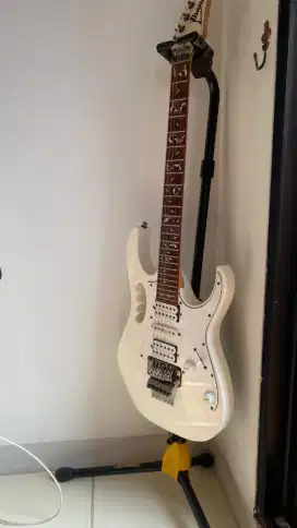 Dijual gitar Ibanez
