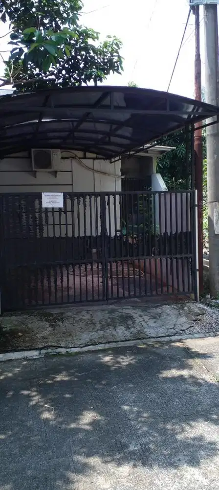 Rumah disewakan Villa Pertiwi Cluster Gardenia, LB 300, disewakan