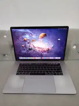 MACBOOK PRO TOUCHBAR 2018 I7 15 INCH 16/256 PINK SPOT