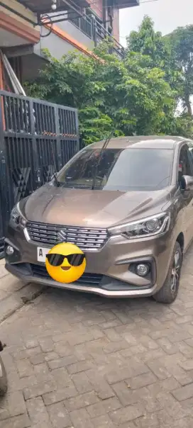 Mobil Ertiga GX