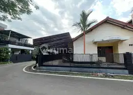 Rumah Hook Luas di Komplek Pratista Antapani Terawat & Harga Murah.