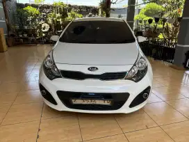 Kia rio 2014 1.4 matic