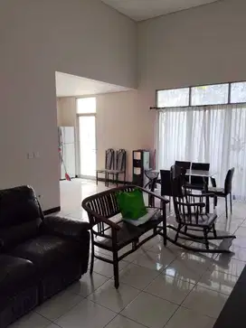 Disewakan Rumah Furnished di Tatar Mayang Kota Baru Parahyangan