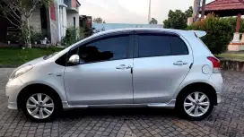Yaris 2011 tipe E AT