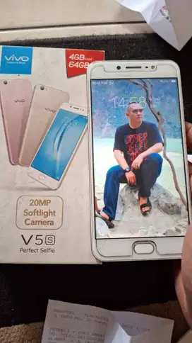 Jual hp Vivo V5s