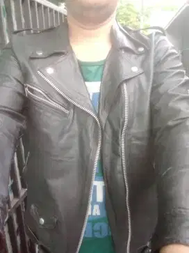 jaket kulit domba tipe ramones