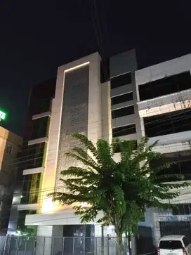 Dijual Gedung 5 lantai di sekitar Jl Sutomo Pekanbaru