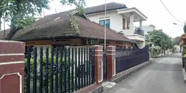 Butuh Terjual Segera Rumah LT 305 SHM Sebrang Griya Buah Batu Bandung