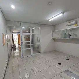 Dijual Ruko HBBC Lokasi Strategis Include Ac di Kota Baru Parahyangan