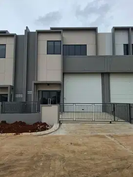 Gudang taman tekno 1,5lt luas 9x20 180m BSD City, Setu Banten