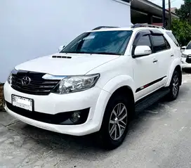 Toyota Fortuner 2.5 G Automatic Diesel 2012 VNT Pajero