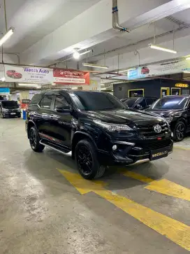KM 79rb Toyota Fortuner VRZ TRD Diesel AT 2018 Like New 2019