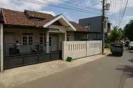 DIJUAL CEPAT RUMAH STRATEGIS DI UTARA MONJALI MANGKU JALAN ASPAL YOGYA